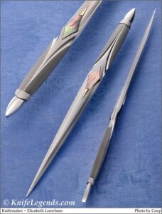 Elizabeth Loerchner custom knife