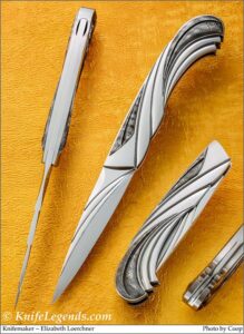 Elizabeth Loerchner custom knife