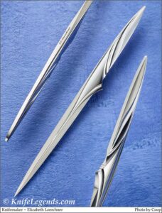 Elizabeth Loerchner custom knife